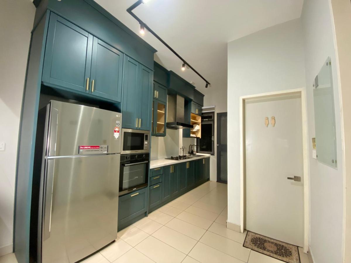 Luxury 2-Storey Terrace House Near Ioi City Mall Путраджая Екстериор снимка