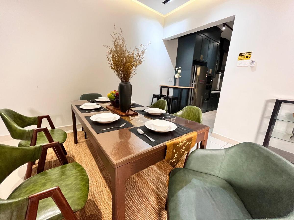 Luxury 2-Storey Terrace House Near Ioi City Mall Путраджая Екстериор снимка
